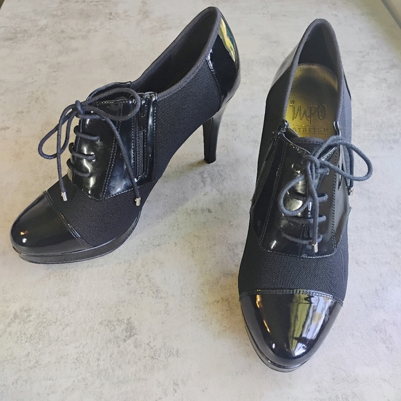 Impo Stretch Bootie Heels Womens 8.5M Black Pointed Toe Lace Up Witchy Goth - Picture 12 of 12